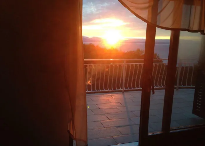 아파트 Spacious In Quiet Surrounding Ičići