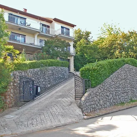 Spacious In Quiet Surrounding